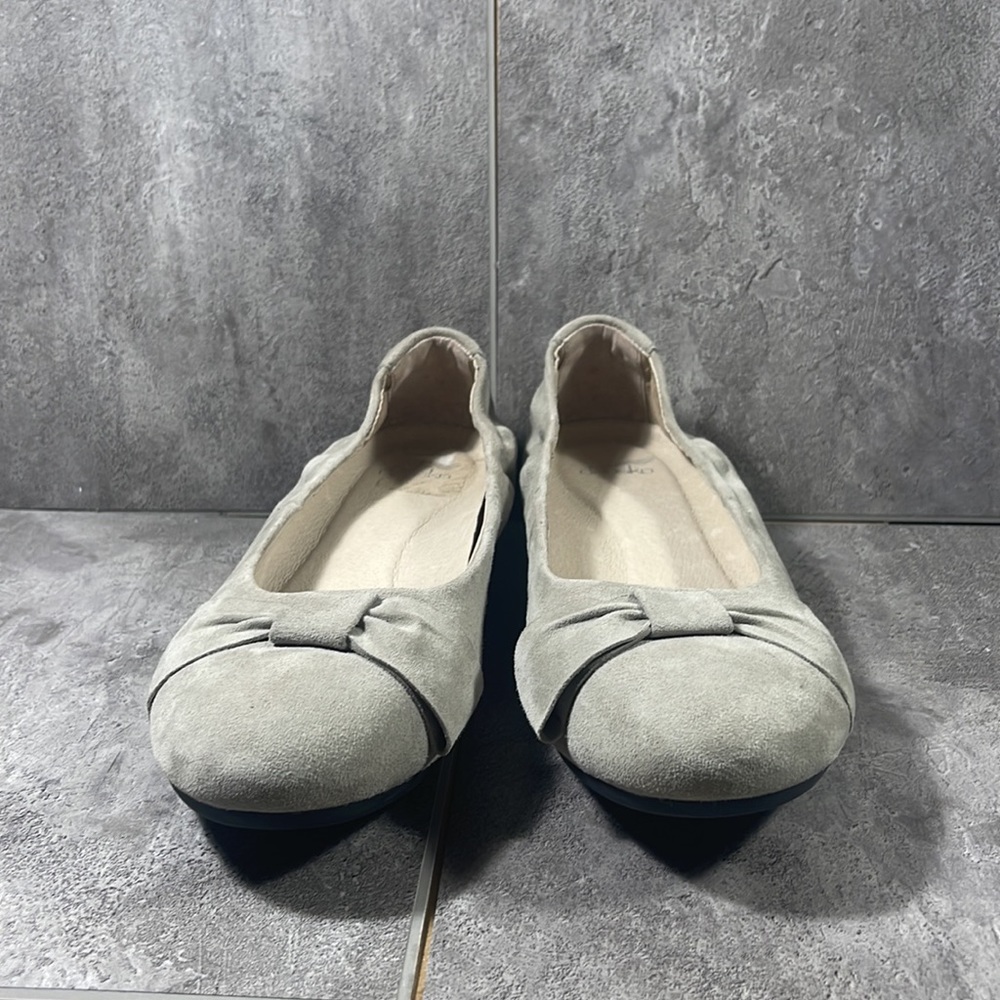 Dansko Lina Bow Pump Suede Stone Grey Ballet Flats - Picture 2 of 8